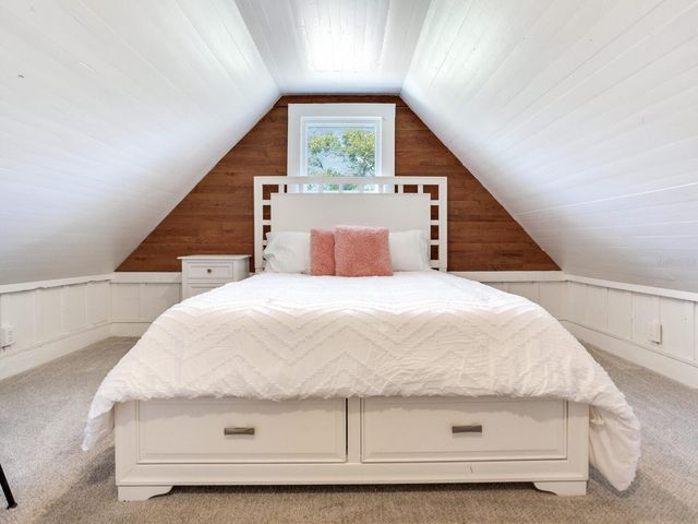 210 N GROSSE AVENUE, Tarpon Springs, FL 34689