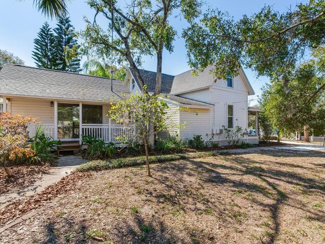 210 N GROSSE AVENUE, Tarpon Springs, FL 34689