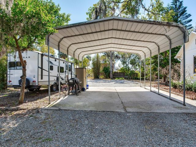 210 N GROSSE AVENUE, Tarpon Springs, FL 34689