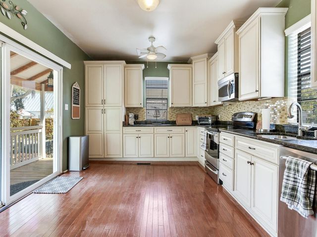 210 N GROSSE AVENUE, Tarpon Springs, FL 34689