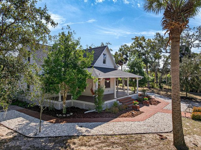 210 N GROSSE AVENUE, Tarpon Springs, FL 34689