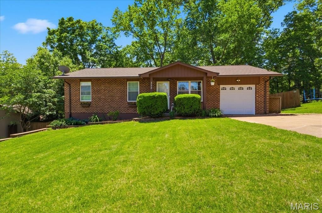 Image 1 of property listing at 112 Willow Drive, Eureka, MO 63025