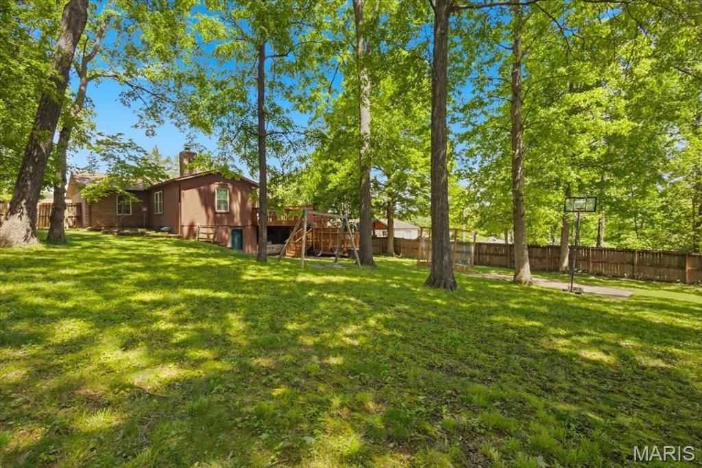 Image 34 of property listing at 112 Willow Drive, Eureka, MO 63025