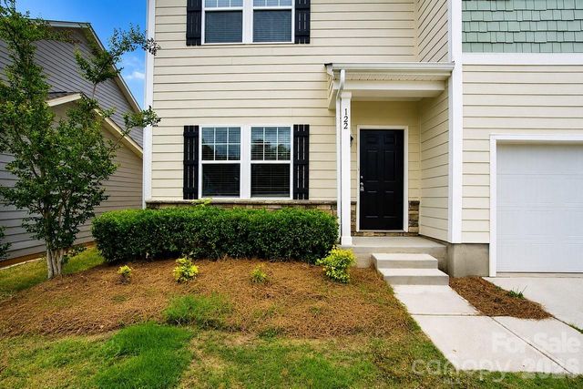 122 Canada Drive 44, Statesville, NC 28166