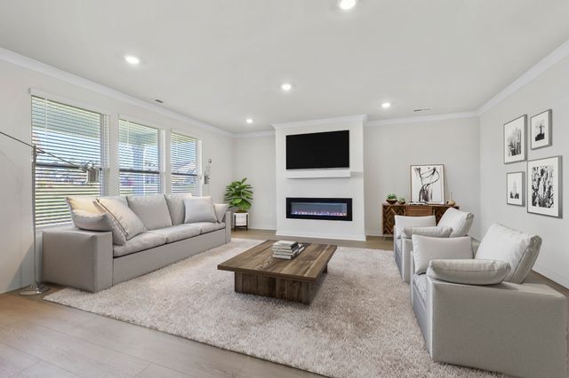 2041 Daniel Johnson Way, Clarksville, TN 37043