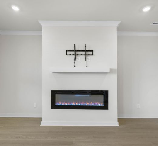 2041 Daniel Johnson Way, Clarksville, TN 37043
