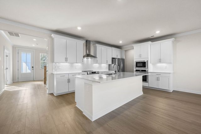2041 Daniel Johnson Way, Clarksville, TN 37043