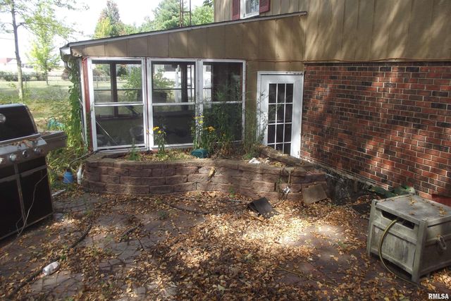 856 OXFORD Drive, Chatham, IL 62629