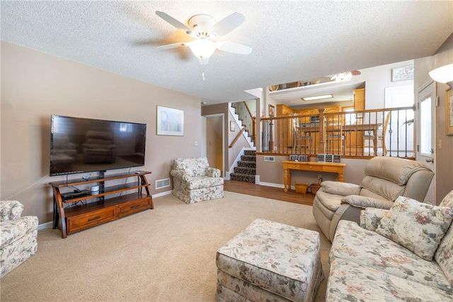 648 SE Ashton Drive, Lee's Summit, MO 64063