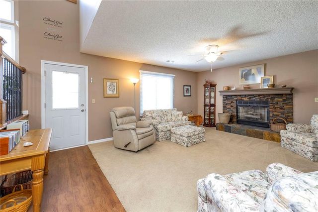 648 SE Ashton Drive, Lee's Summit, MO 64063