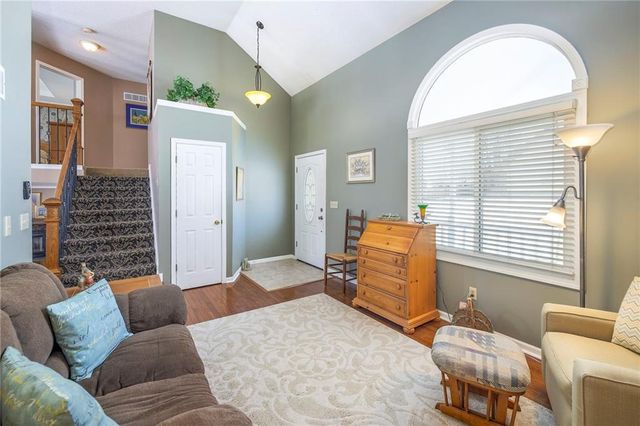 648 SE Ashton Drive, Lee's Summit, MO 64063