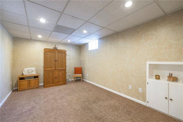 648 SE Ashton Drive, Lee's Summit, MO 64063