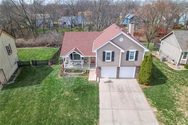 648 SE Ashton Drive, Lee's Summit, MO 64063