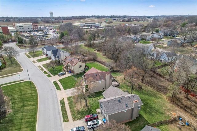 648 SE Ashton Drive, Lee's Summit, MO 64063