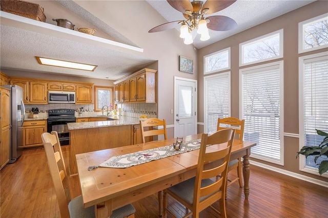 648 SE Ashton Drive, Lee's Summit, MO 64063