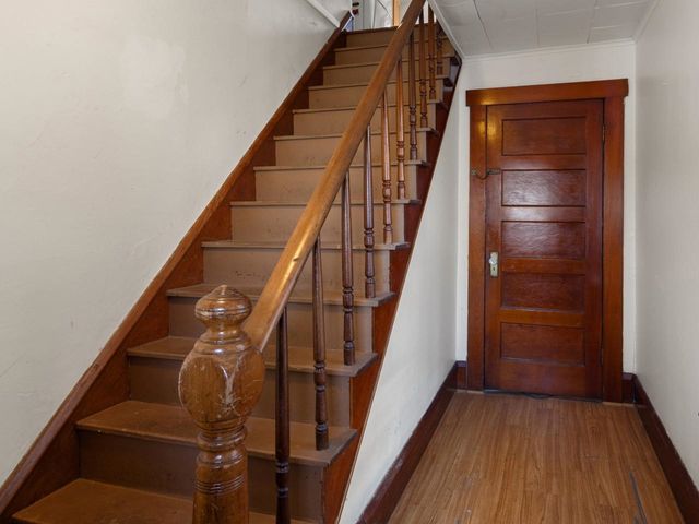 39 Grove Street, Burlington, VT 05401