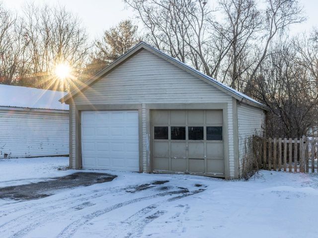 39 Grove Street, Burlington, VT 05401