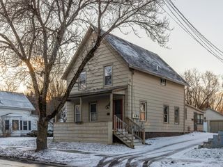 39 Grove Street, Burlington, VT 05401