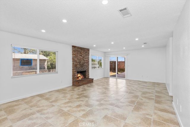 18344 7th, Bloomington, CA 92316