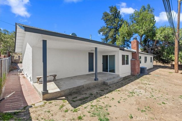 18344 7th, Bloomington, CA 92316