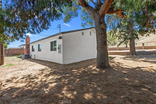 18344 7th, Bloomington, CA 92316
