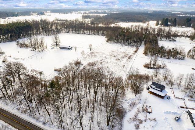 0 New Castle Rd, Shenango Twp, PA 16143