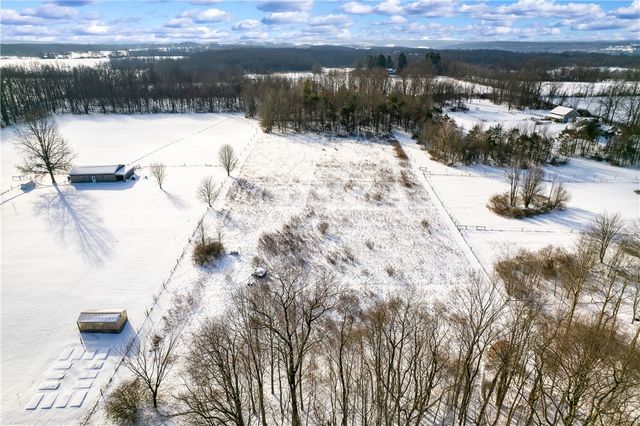 0 New Castle Rd, Shenango Twp, PA 16143