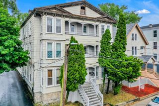 915 South Main Street, Waterbury, CT 06706