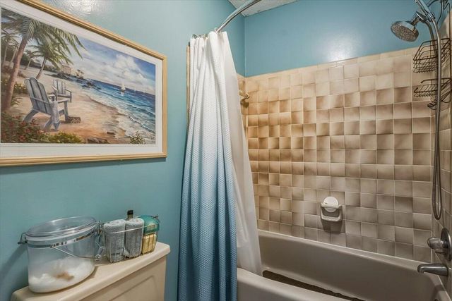 1068 5Th Avenue, Shalimar, FL 32579