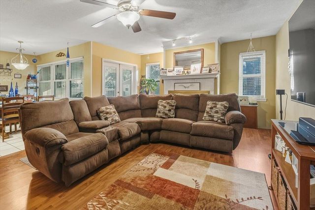 1068 5Th Avenue, Shalimar, FL 32579