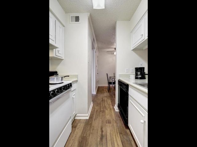 4553 Guadalupe ST 1B, Austin, TX 78751
