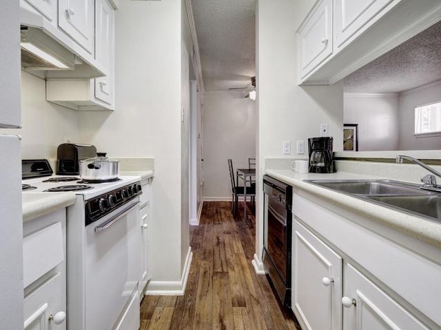 4553 Guadalupe ST 1B, Austin, TX 78751