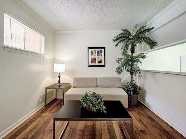 4553 Guadalupe ST 1B, Austin, TX 78751