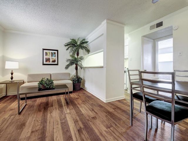4553 Guadalupe ST 1B, Austin, TX 78751