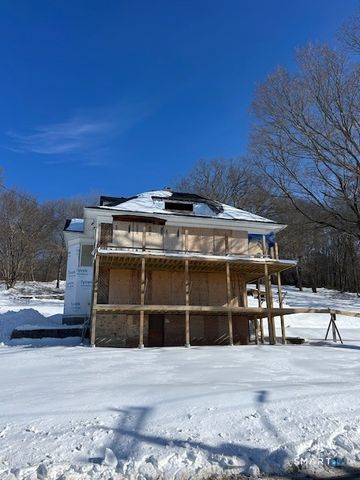 435 Military Highway, Groton, CT 06340