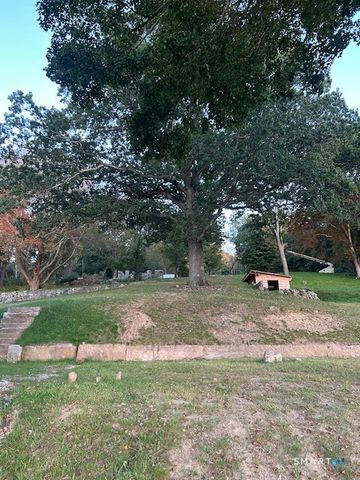 435 Military Highway, Groton, CT 06340