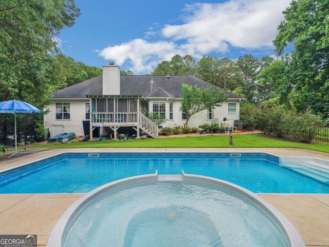 195 Galway Bend, Tyrone, GA 30290