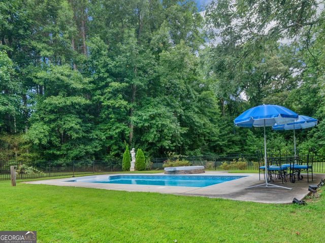 195 Galway Bend, Tyrone, GA 30290