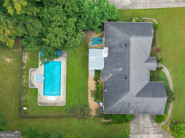 195 Galway Bend, Tyrone, GA 30290
