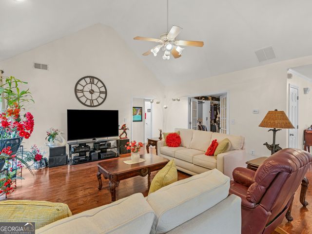 195 Galway Bend, Tyrone, GA 30290