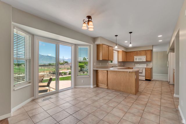 10143 S MEMORIAL DR, South Jordan, UT 84095