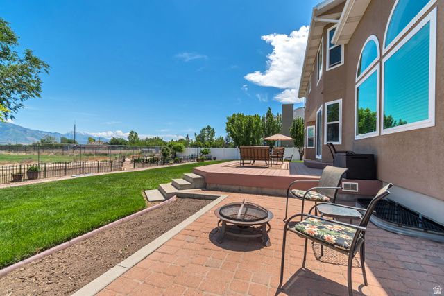 10143 S MEMORIAL DR, South Jordan, UT 84095