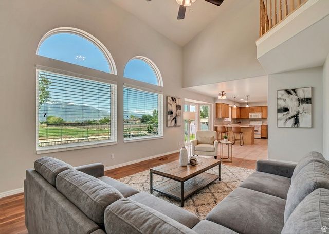 10143 S MEMORIAL DR, South Jordan, UT 84095