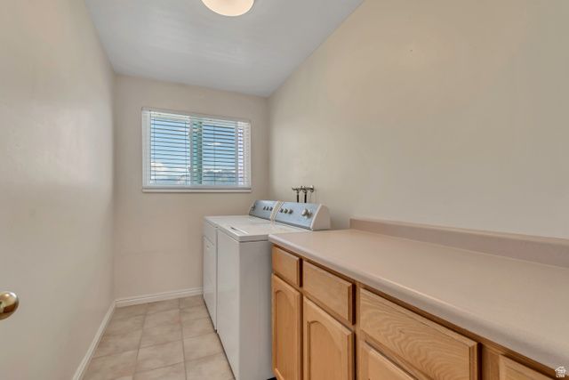 10143 S MEMORIAL DR, South Jordan, UT 84095