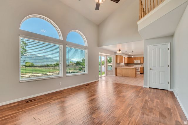 10143 S MEMORIAL DR, South Jordan, UT 84095
