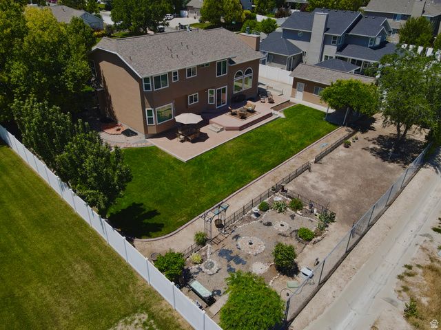 10143 S MEMORIAL DR, South Jordan, UT 84095