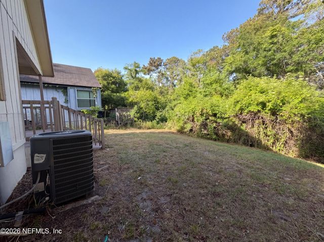 2512 TOWNSQUARE Drive, Jacksonville, FL 32216