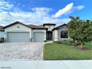 9353 Glenforest DR, Naples, FL 34120