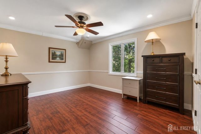 827 Holmdel Road, Holmdel, NJ 07733