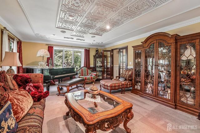 827 Holmdel Road, Holmdel, NJ 07733